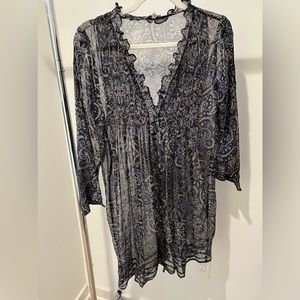 Cover up/ dress lightly used